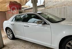 کرایسلەر 300